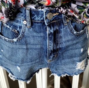 Garage Denim ripped Shorts